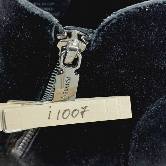 Blondo Black Giselle Suede Waterproof Zip Up Ankle Boots i1007 - Picture 11 of 11